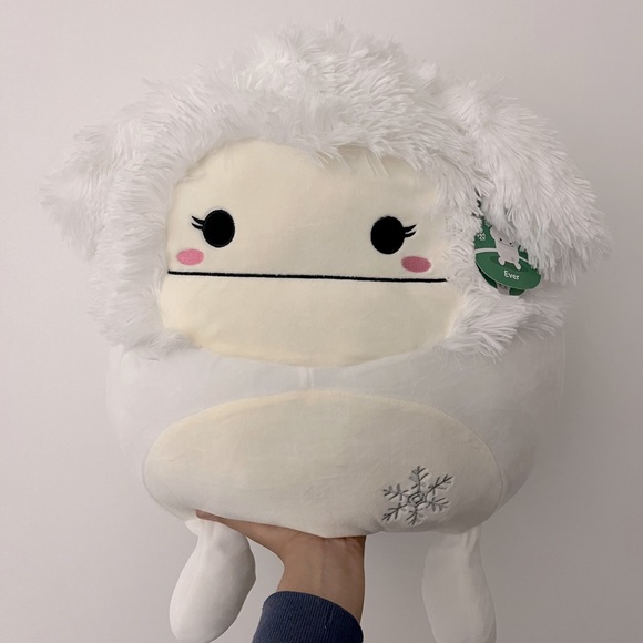 16” Ever the Winter Bigfoot - Squishmallow ❄️ - Picture 1 of 1